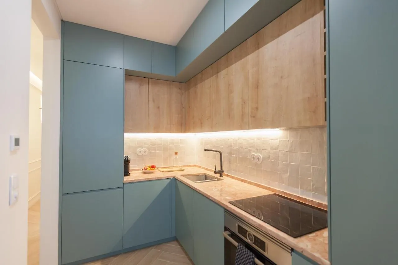 Flh Lapa Apartment With Interior Pateo Лиссабон
