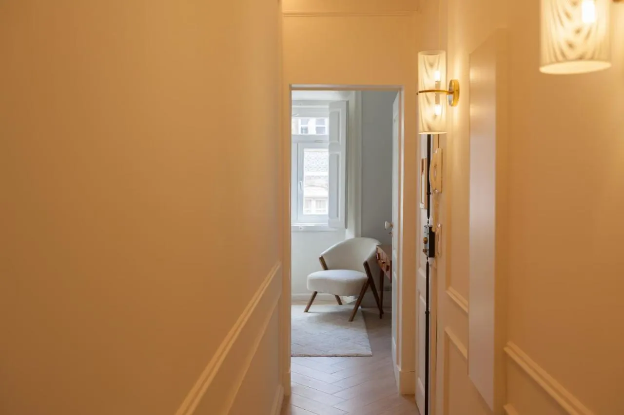 Flh Lapa Apartment With Interior Pateo Лиссабон