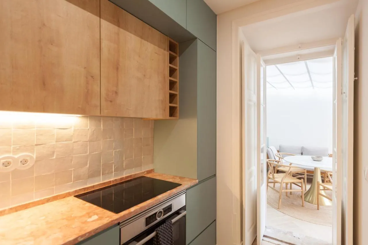 Flh Lapa Apartment With Interior Pateo Lisbon